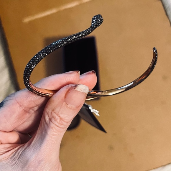 NWT Swarovski and rose gold snake bracelet - Picture 4 of 7